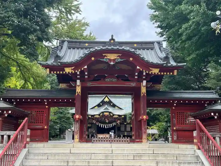 秩父神社の山門・神門