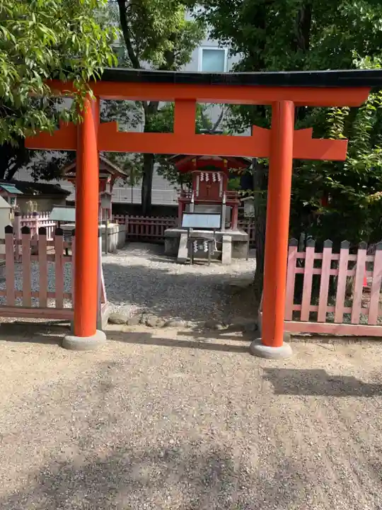 率川神社(大神神社摂社)の末社・摂社