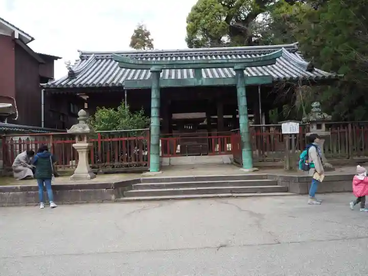 三翁神社の本殿・本堂