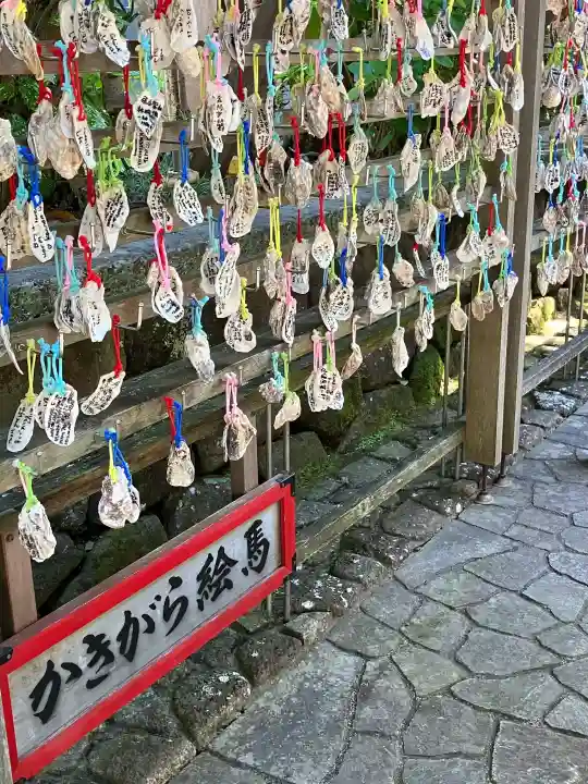 長谷寺の{uncategorized: "未分類", other: "その他", undefined: "問題あり", building: "その他建物", grave: "お墓", sacred_gate: "鳥居", guardian: "狛犬", statue: "像", buddha: "仏像", history: "歴史", nature: "自然", garden: "庭園", animal: "動物", pagoda: "塔", temizu: "手水舎", mountain_gate: "山門・神門", sanctuary: "本殿・本堂", subordinate: "末社・摂社", art: "芸術", scenery: "景色", jizo: "地蔵", ema: "絵馬", goshuin: "御朱印", omikuji: "おみくじ", items: "授与品その他", amulet: "お守り", goshuincho: "御朱印帳", eats: "食事", festival: "お祭り", votive_dance: "神楽", shichigosan: "七五三参", wedding: "結婚式", experience: "体験その他", initially: "初詣", around: "周辺", anti_infection: "感染症対策"}