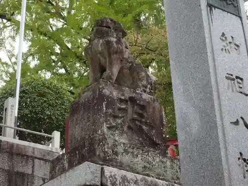 曩祖八幡宮の狛犬