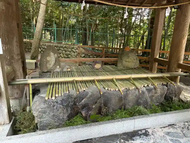 椿大神社の{uncategorized: "未分類", other: "その他", undefined: "問題あり", building: "その他建物", grave: "お墓", sacred_gate: "鳥居", guardian: "狛犬", statue: "像", buddha: "仏像", history: "歴史", nature: "自然", garden: "庭園", animal: "動物", pagoda: "塔", temizu: "手水舎", mountain_gate: "山門・神門", sanctuary: "本殿・本堂", subordinate: "末社・摂社", art: "芸術", scenery: "景色", jizo: "地蔵", ema: "絵馬", goshuin: "御朱印", omikuji: "おみくじ", items: "授与品その他", amulet: "お守り", goshuincho: "御朱印帳", eats: "食事", festival: "お祭り", votive_dance: "神楽", shichigosan: "七五三参", wedding: "結婚式", experience: "体験その他", initially: "初詣", around: "周辺", anti_infection: "感染症対策"}