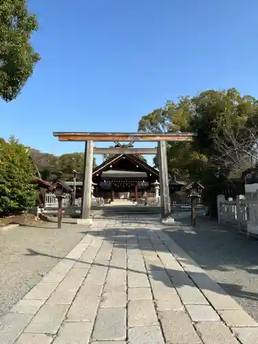 和泉國一之宮　大鳥大社の{uncategorized: "未分類", other: "その他", undefined: "問題あり", building: "その他建物", grave: "お墓", sacred_gate: "鳥居", guardian: "狛犬", statue: "像", buddha: "仏像", history: "歴史", nature: "自然", garden: "庭園", animal: "動物", pagoda: "塔", temizu: "手水舎", mountain_gate: "山門・神門", sanctuary: "本殿・本堂", subordinate: "末社・摂社", art: "芸術", scenery: "景色", jizo: "地蔵", ema: "絵馬", goshuin: "御朱印", omikuji: "おみくじ", items: "授与品その他", amulet: "お守り", goshuincho: "御朱印帳", eats: "食事", festival: "お祭り", votive_dance: "神楽", shichigosan: "七五三参", wedding: "結婚式", experience: "体験その他", initially: "初詣", around: "周辺", anti_infection: "感染症対策"}