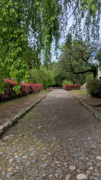 蒲生神社の{uncategorized: "未分類", other: "その他", undefined: "問題あり", building: "その他建物", grave: "お墓", sacred_gate: "鳥居", guardian: "狛犬", statue: "像", buddha: "仏像", history: "歴史", nature: "自然", garden: "庭園", animal: "動物", pagoda: "塔", temizu: "手水舎", mountain_gate: "山門・神門", sanctuary: "本殿・本堂", subordinate: "末社・摂社", art: "芸術", scenery: "景色", jizo: "地蔵", ema: "絵馬", goshuin: "御朱印", omikuji: "おみくじ", items: "授与品その他", amulet: "お守り", goshuincho: "御朱印帳", eats: "食事", festival: "お祭り", votive_dance: "神楽", shichigosan: "七五三参", wedding: "結婚式", experience: "体験その他", initially: "初詣", around: "周辺", anti_infection: "感染症対策"}