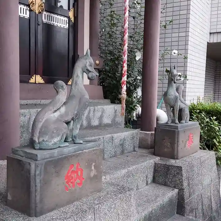 伏見三寳稲荷神社の狛犬