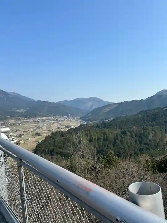 金刀比羅神社の{uncategorized: "未分類", other: "その他", undefined: "問題あり", building: "その他建物", grave: "お墓", sacred_gate: "鳥居", guardian: "狛犬", statue: "像", buddha: "仏像", history: "歴史", nature: "自然", garden: "庭園", animal: "動物", pagoda: "塔", temizu: "手水舎", mountain_gate: "山門・神門", sanctuary: "本殿・本堂", subordinate: "末社・摂社", art: "芸術", scenery: "景色", jizo: "地蔵", ema: "絵馬", goshuin: "御朱印", omikuji: "おみくじ", items: "授与品その他", amulet: "お守り", goshuincho: "御朱印帳", eats: "食事", festival: "お祭り", votive_dance: "神楽", shichigosan: "七五三参", wedding: "結婚式", experience: "体験その他", initially: "初詣", around: "周辺", anti_infection: "感染症対策"}