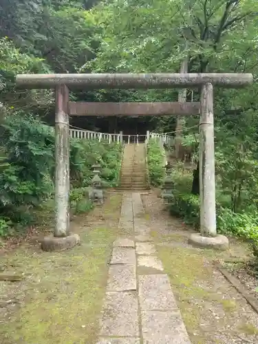 神明社の鳥居