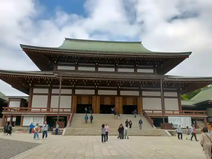 成田山新勝寺の{uncategorized: "未分類", other: "その他", undefined: "問題あり", building: "その他建物", grave: "お墓", sacred_gate: "鳥居", guardian: "狛犬", statue: "像", buddha: "仏像", history: "歴史", nature: "自然", garden: "庭園", animal: "動物", pagoda: "塔", temizu: "手水舎", mountain_gate: "山門・神門", sanctuary: "本殿・本堂", subordinate: "末社・摂社", art: "芸術", scenery: "景色", jizo: "地蔵", ema: "絵馬", goshuin: "御朱印", omikuji: "おみくじ", items: "授与品その他", amulet: "お守り", goshuincho: "御朱印帳", eats: "食事", festival: "お祭り", votive_dance: "神楽", shichigosan: "七五三参", wedding: "結婚式", experience: "体験その他", initially: "初詣", around: "周辺", anti_infection: "感染症対策"}