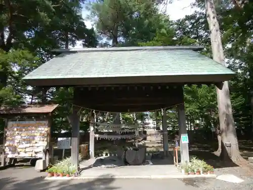 富良野神社の手水