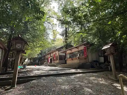 本居宣長ノ宮の{uncategorized: "未分類", other: "その他", undefined: "問題あり", building: "その他建物", grave: "お墓", sacred_gate: "鳥居", guardian: "狛犬", statue: "像", buddha: "仏像", history: "歴史", nature: "自然", garden: "庭園", animal: "動物", pagoda: "塔", temizu: "手水舎", mountain_gate: "山門・神門", sanctuary: "本殿・本堂", subordinate: "末社・摂社", art: "芸術", scenery: "景色", jizo: "地蔵", ema: "絵馬", goshuin: "御朱印", omikuji: "おみくじ", items: "授与品その他", amulet: "お守り", goshuincho: "御朱印帳", eats: "食事", festival: "お祭り", votive_dance: "神楽", shichigosan: "七五三参", wedding: "結婚式", experience: "体験その他", initially: "初詣", around: "周辺", anti_infection: "感染症対策"}