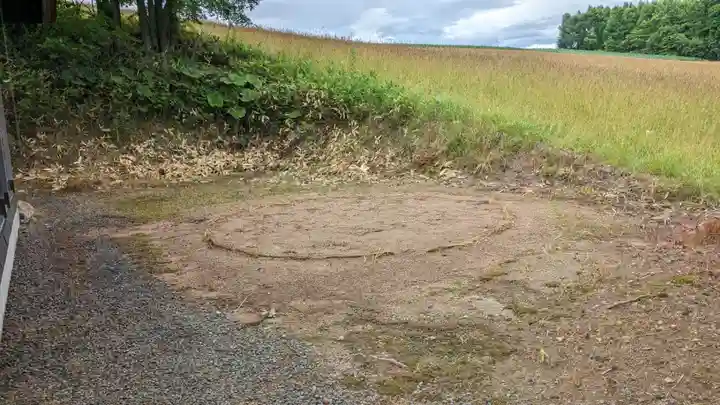 瑠辺蘂神社の庭園