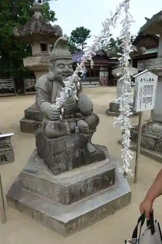 白鳥神社の像