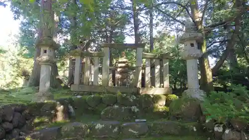 平泉寺白山神社のお墓