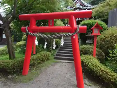 冠稲荷神社の末社・摂社