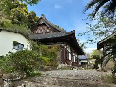 智蔵寺の{uncategorized: "未分類", other: "その他", undefined: "問題あり", building: "その他建物", grave: "お墓", sacred_gate: "鳥居", guardian: "狛犬", statue: "像", buddha: "仏像", history: "歴史", nature: "自然", garden: "庭園", animal: "動物", pagoda: "塔", temizu: "手水舎", mountain_gate: "山門・神門", sanctuary: "本殿・本堂", subordinate: "末社・摂社", art: "芸術", scenery: "景色", jizo: "地蔵", ema: "絵馬", goshuin: "御朱印", omikuji: "おみくじ", items: "授与品その他", amulet: "お守り", goshuincho: "御朱印帳", eats: "食事", festival: "お祭り", votive_dance: "神楽", shichigosan: "七五三参", wedding: "結婚式", experience: "体験その他", initially: "初詣", around: "周辺", anti_infection: "感染症対策"}