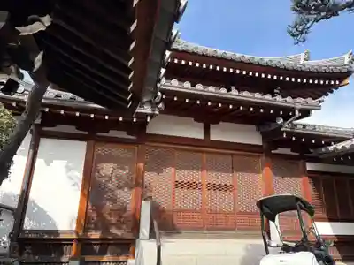 西之坊(大阪府)