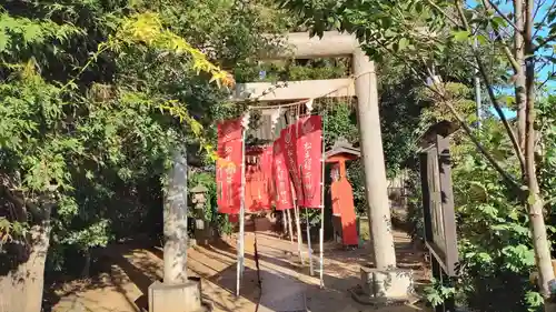 松先稲荷神社の鳥居