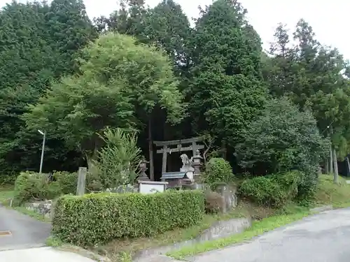 都祁山口神社の鳥居