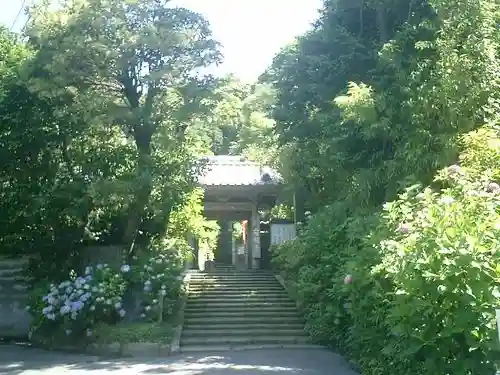 岩殿寺の山門・神門