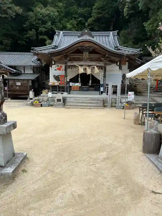 石上布都魂神社(岡山県)