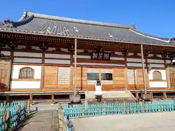 愚渓寺の本殿・本堂