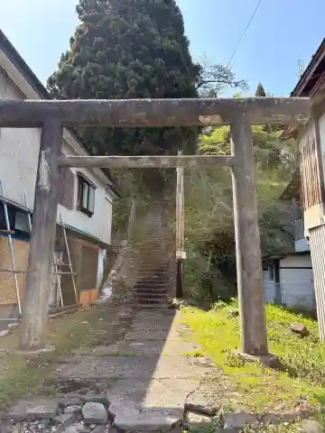 菅原神社の{uncategorized: "未分類", other: "その他", undefined: "問題あり", building: "その他建物", grave: "お墓", sacred_gate: "鳥居", guardian: "狛犬", statue: "像", buddha: "仏像", history: "歴史", nature: "自然", garden: "庭園", animal: "動物", pagoda: "塔", temizu: "手水舎", mountain_gate: "山門・神門", sanctuary: "本殿・本堂", subordinate: "末社・摂社", art: "芸術", scenery: "景色", jizo: "地蔵", ema: "絵馬", goshuin: "御朱印", omikuji: "おみくじ", items: "授与品その他", amulet: "お守り", goshuincho: "御朱印帳", eats: "食事", festival: "お祭り", votive_dance: "神楽", shichigosan: "七五三参", wedding: "結婚式", experience: "体験その他", initially: "初詣", around: "周辺", anti_infection: "感染症対策"}