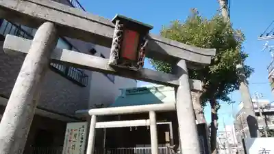 深川稲荷神社の鳥居