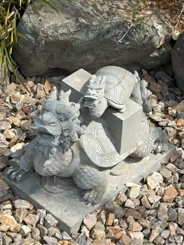 櫻木神社の{uncategorized: "未分類", other: "その他", undefined: "問題あり", building: "その他建物", grave: "お墓", sacred_gate: "鳥居", guardian: "狛犬", statue: "像", buddha: "仏像", history: "歴史", nature: "自然", garden: "庭園", animal: "動物", pagoda: "塔", temizu: "手水舎", mountain_gate: "山門・神門", sanctuary: "本殿・本堂", subordinate: "末社・摂社", art: "芸術", scenery: "景色", jizo: "地蔵", ema: "絵馬", goshuin: "御朱印", omikuji: "おみくじ", items: "授与品その他", amulet: "お守り", goshuincho: "御朱印帳", eats: "食事", festival: "お祭り", votive_dance: "神楽", shichigosan: "七五三参", wedding: "結婚式", experience: "体験その他", initially: "初詣", around: "周辺", anti_infection: "感染症対策"}