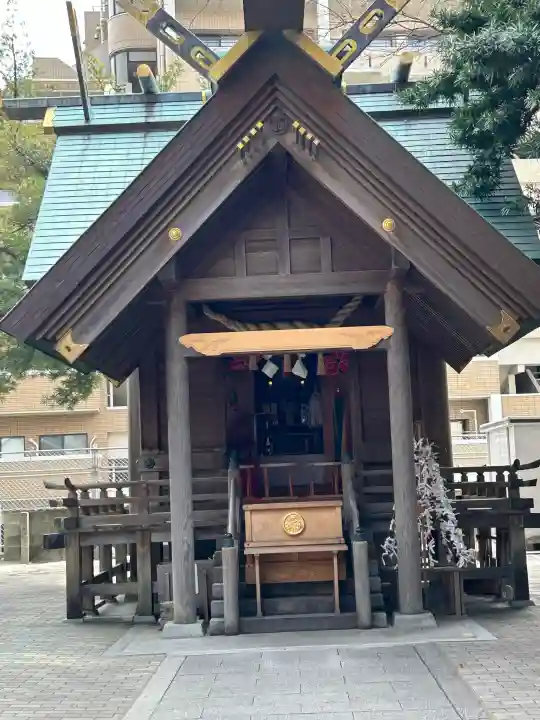 猿田彦神社の{uncategorized: "未分類", other: "その他", undefined: "問題あり", building: "その他建物", grave: "お墓", sacred_gate: "鳥居", guardian: "狛犬", statue: "像", buddha: "仏像", history: "歴史", nature: "自然", garden: "庭園", animal: "動物", pagoda: "塔", temizu: "手水舎", mountain_gate: "山門・神門", sanctuary: "本殿・本堂", subordinate: "末社・摂社", art: "芸術", scenery: "景色", jizo: "地蔵", ema: "絵馬", goshuin: "御朱印", omikuji: "おみくじ", items: "授与品その他", amulet: "お守り", goshuincho: "御朱印帳", eats: "食事", festival: "お祭り", votive_dance: "神楽", shichigosan: "七五三参", wedding: "結婚式", experience: "体験その他", initially: "初詣", around: "周辺", anti_infection: "感染症対策"}
