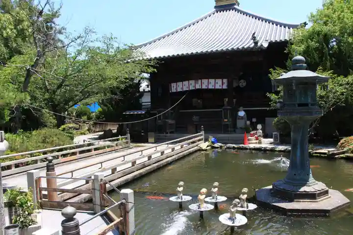 霊山寺の本殿・本堂