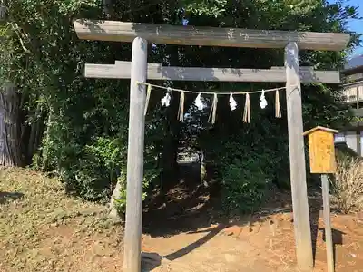 潮社の鳥居