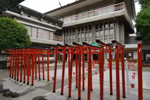 京濱伏見稲荷神社の鳥居