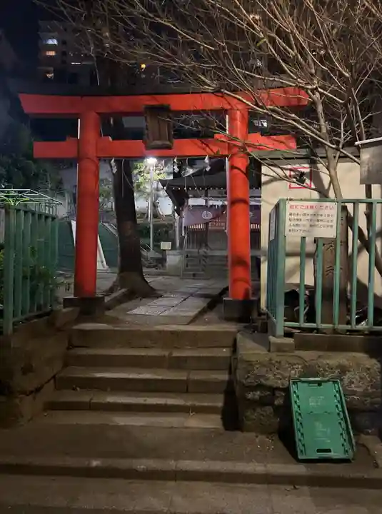 出世稲荷神社(春日稲荷神社)(東京都)