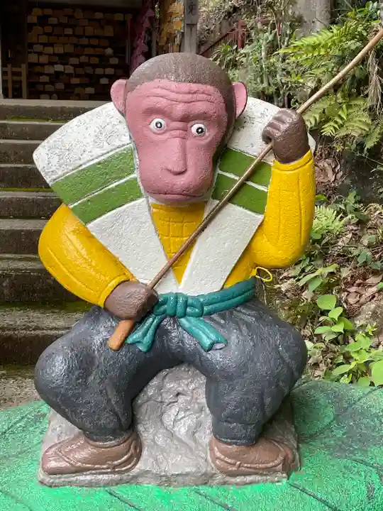 桃太郎神社(栗栖)の狛犬