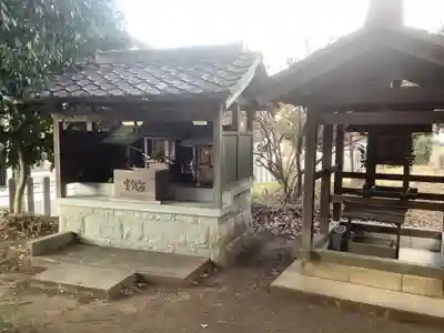 神明社（篠木町）の末社・摂社