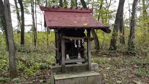 元札内神社の本殿・本堂