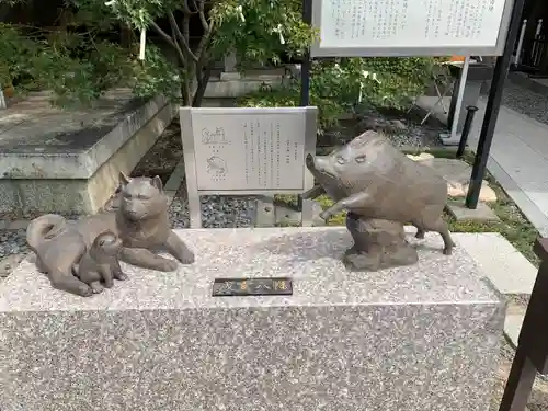 行田八幡神社の像