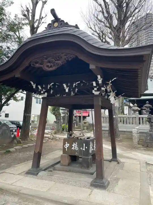 橋戸稲荷神社の{uncategorized: "未分類", other: "その他", undefined: "問題あり", building: "その他建物", grave: "お墓", sacred_gate: "鳥居", guardian: "狛犬", statue: "像", buddha: "仏像", history: "歴史", nature: "自然", garden: "庭園", animal: "動物", pagoda: "塔", temizu: "手水舎", mountain_gate: "山門・神門", sanctuary: "本殿・本堂", subordinate: "末社・摂社", art: "芸術", scenery: "景色", jizo: "地蔵", ema: "絵馬", goshuin: "御朱印", omikuji: "おみくじ", items: "授与品その他", amulet: "お守り", goshuincho: "御朱印帳", eats: "食事", festival: "お祭り", votive_dance: "神楽", shichigosan: "七五三参", wedding: "結婚式", experience: "体験その他", initially: "初詣", around: "周辺", anti_infection: "感染症対策"}
