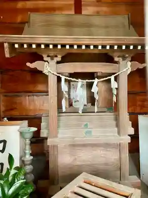 馬橋弁財天厳島神社の{uncategorized: "未分類", other: "その他", undefined: "問題あり", building: "その他建物", grave: "お墓", sacred_gate: "鳥居", guardian: "狛犬", statue: "像", buddha: "仏像", history: "歴史", nature: "自然", garden: "庭園", animal: "動物", pagoda: "塔", temizu: "手水舎", mountain_gate: "山門・神門", sanctuary: "本殿・本堂", subordinate: "末社・摂社", art: "芸術", scenery: "景色", jizo: "地蔵", ema: "絵馬", goshuin: "御朱印", omikuji: "おみくじ", items: "授与品その他", amulet: "お守り", goshuincho: "御朱印帳", eats: "食事", festival: "お祭り", votive_dance: "神楽", shichigosan: "七五三参", wedding: "結婚式", experience: "体験その他", initially: "初詣", around: "周辺", anti_infection: "感染症対策"}