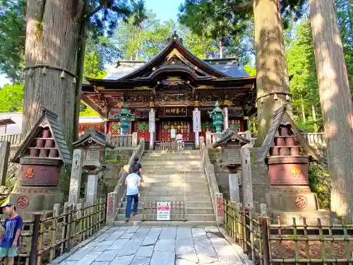 三峯神社の本殿