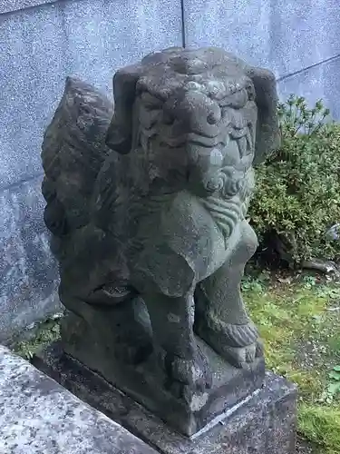 西神明社の狛犬