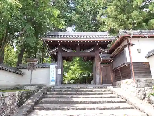 多田神社の山門