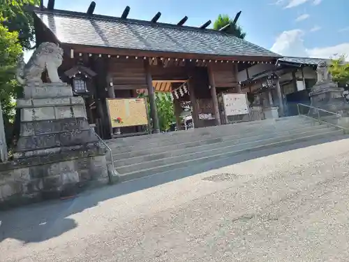 開成山大神宮の山門