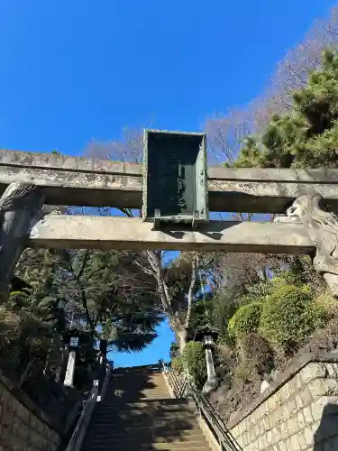 品川神社の{uncategorized: "未分類", other: "その他", undefined: "問題あり", building: "その他建物", grave: "お墓", sacred_gate: "鳥居", guardian: "狛犬", statue: "像", buddha: "仏像", history: "歴史", nature: "自然", garden: "庭園", animal: "動物", pagoda: "塔", temizu: "手水舎", mountain_gate: "山門・神門", sanctuary: "本殿・本堂", subordinate: "末社・摂社", art: "芸術", scenery: "景色", jizo: "地蔵", ema: "絵馬", goshuin: "御朱印", omikuji: "おみくじ", items: "授与品その他", amulet: "お守り", goshuincho: "御朱印帳", eats: "食事", festival: "お祭り", votive_dance: "神楽", shichigosan: "七五三参", wedding: "結婚式", experience: "体験その他", initially: "初詣", around: "周辺", anti_infection: "感染症対策"}