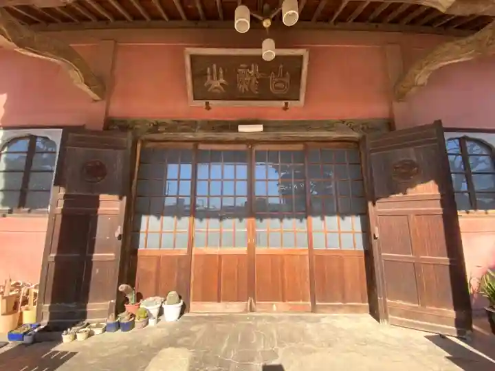 徳雲寺の本殿・本堂