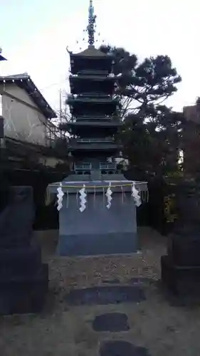 五方山熊野神社の塔