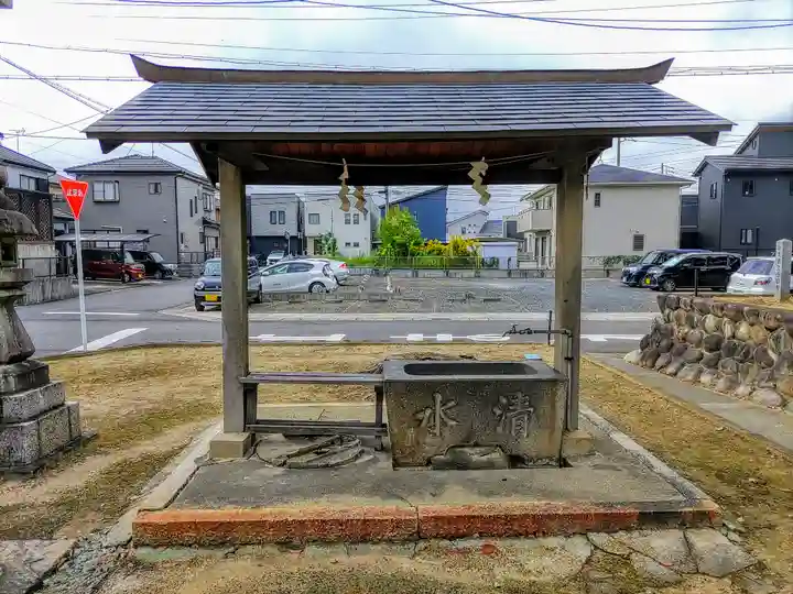 立部社(北市場町)の手水舎