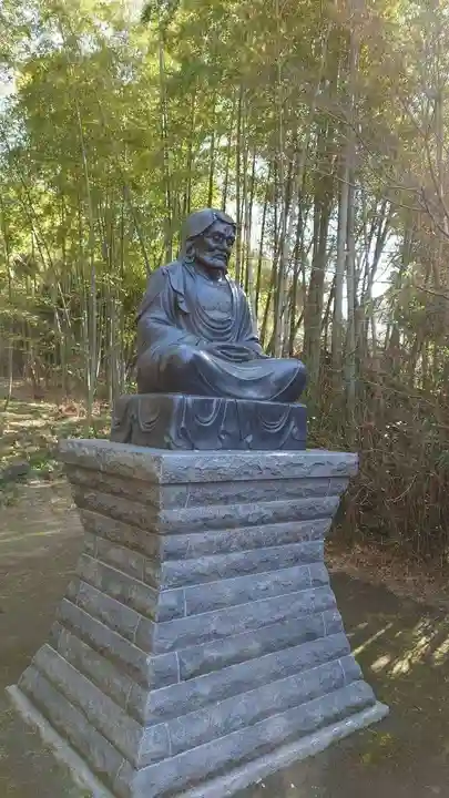 建長寺 半僧坊の像