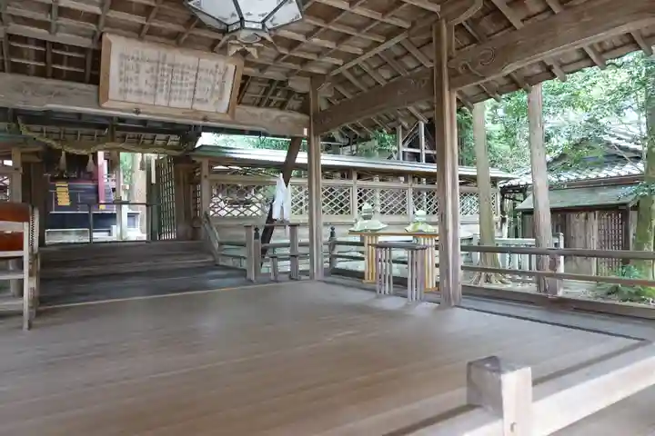 波多岐神社の本殿・本堂