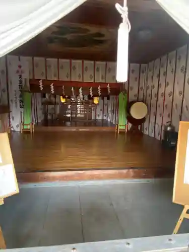 上高野神社の本殿・本堂